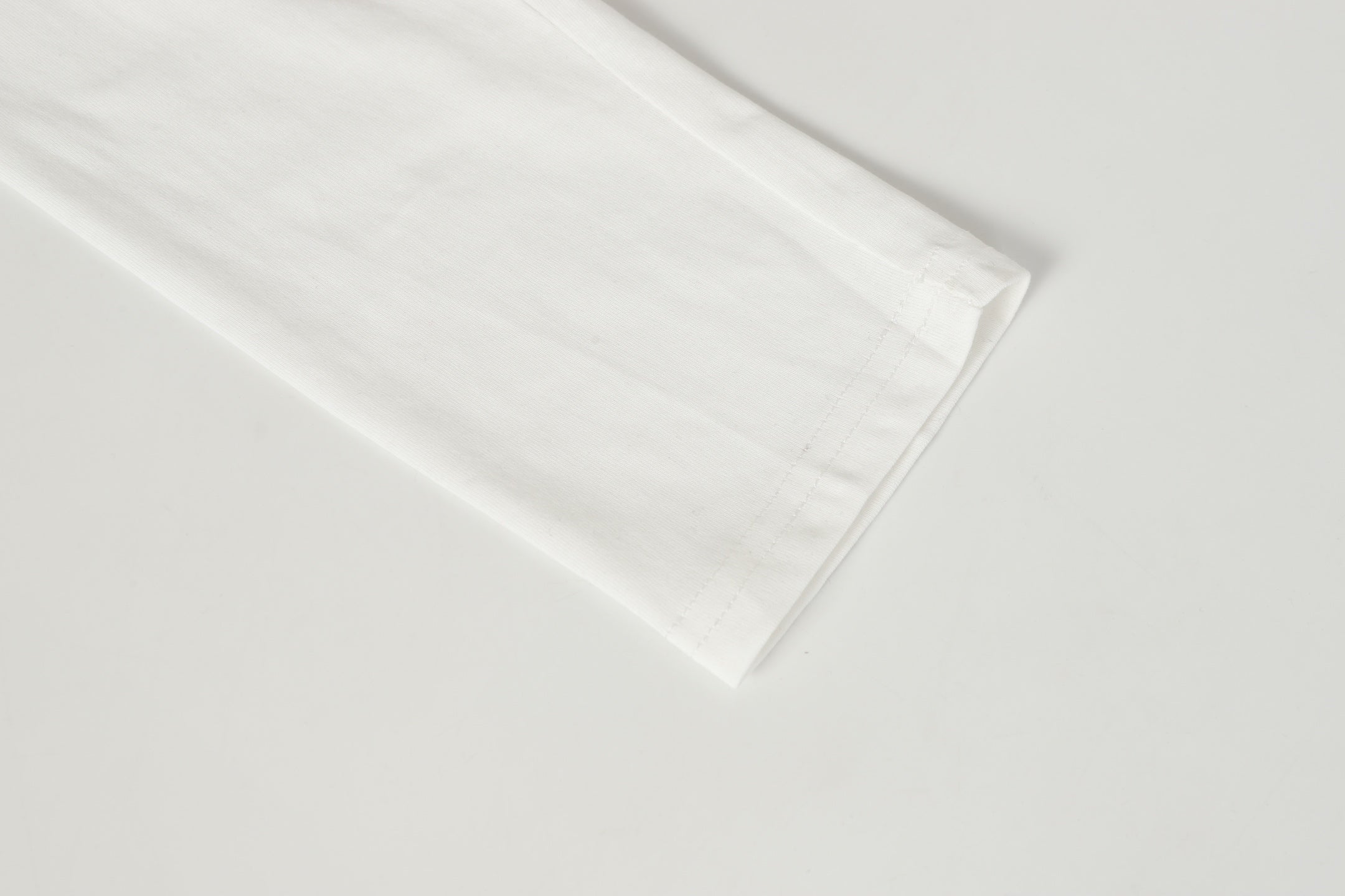 Logo Flag Long Sleeve Tee - Black White Gothic Street T-Shirt K2126